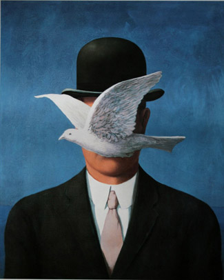 L’uomo con la bombetta di Renè Magritte